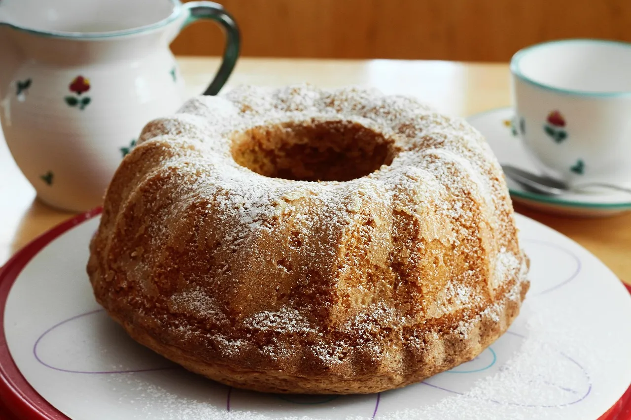 Mix or kneed in rest of flour.